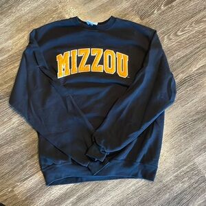 Size large Mizzou crewneck